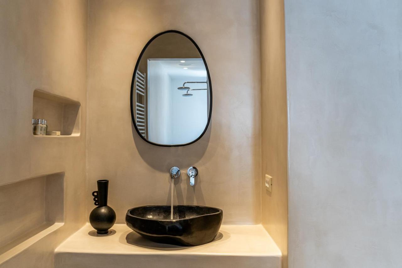 Arotron Santorini Bed & Breakfast Pyrgos Kallistis ภายนอก รูปภาพ