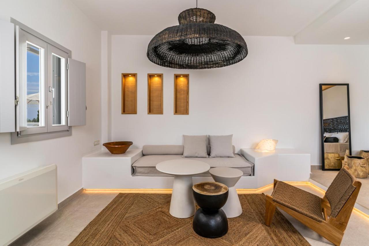 Arotron Santorini Bed & Breakfast Pyrgos Kallistis ภายนอก รูปภาพ